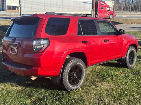 Used 2016 Toyota 4Runner SR5 Premium image 9