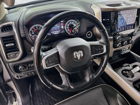 Used 2022 RAM 1500 Laramie AWD/4WD image 22