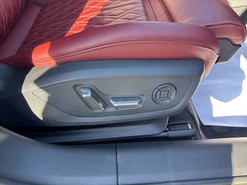 Used 2021 Audi S6 Premium Plus w/ S Sport Package AWD/4WD image 39