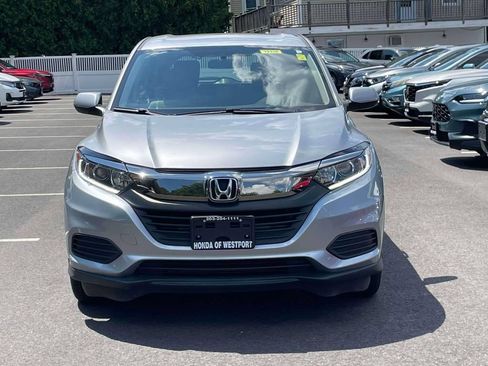 Certified 2021 Honda HR-V LX image 2