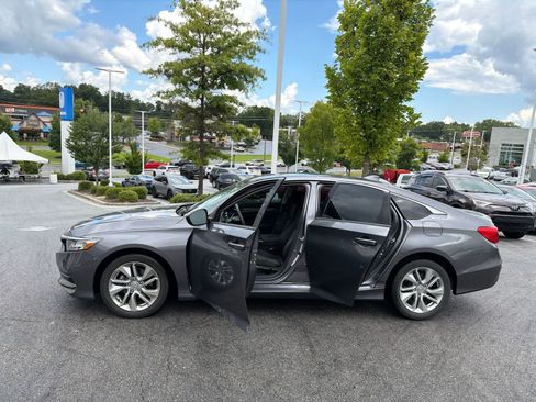 Used 2019 Honda Accord LX image 19