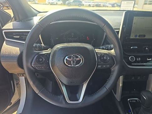 Used 2024 Toyota Corolla Cross AWD Hybrid w/ Convenience Package image 16