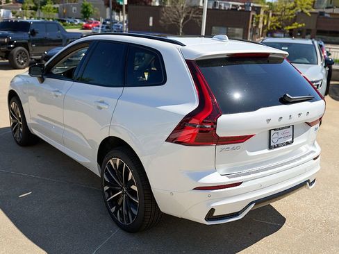 New 2026 Volvo XC60 T8 Ultra w/ Climate Package AWD/4WD image 7