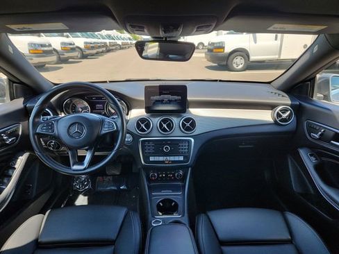 Used 2018 Mercedes-Benz CLA 250 image 31
