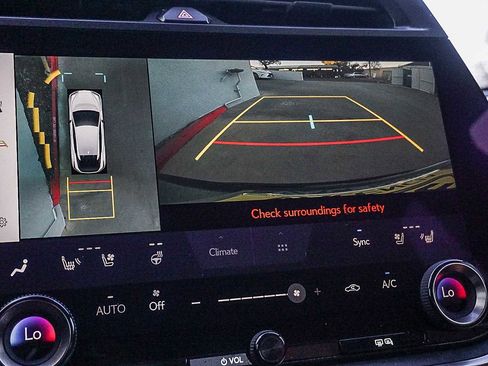 Used 2023 Lexus RZ 450e Premium image 33