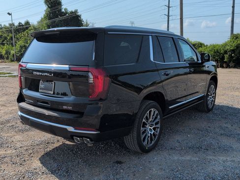 New 2026 GMC Yukon Denali w/ Denali Reserve Package AWD/4WD image 6