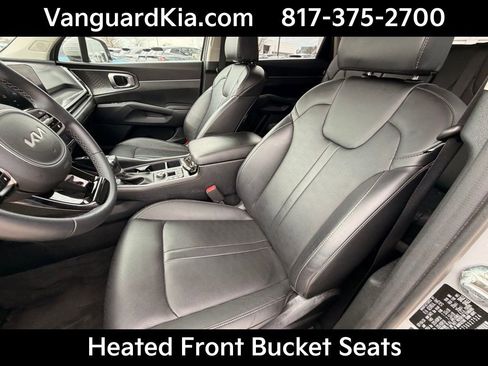 Certified 2025 Kia Sorento S image 13