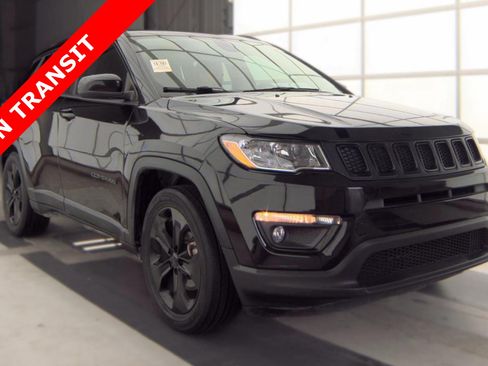 Used 2020 Jeep Compass Latitude FWD image 5