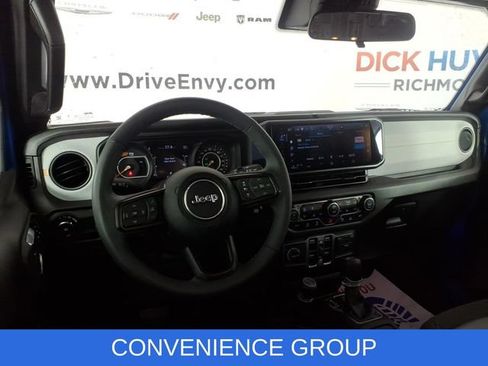Used 2025 Jeep Wrangler Unlimited Sport AWD/4WD image 10