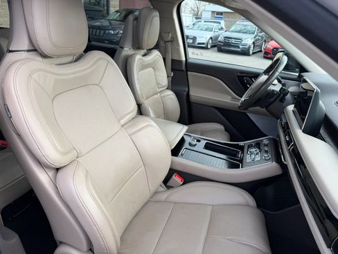 Used 2020 Lincoln Aviator Reserve w/ Equipment Group 202A image 25