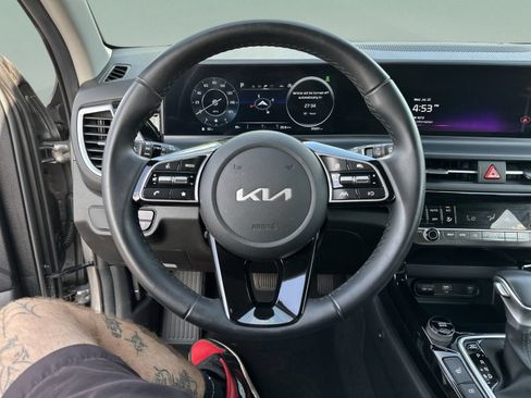 Used 2024 Kia Seltos S AWD/4WD image 11