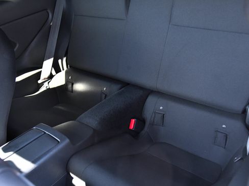 Used 2023 Toyota GR86 w/ ALL Weather Mat Package (TMS) RWD image 31