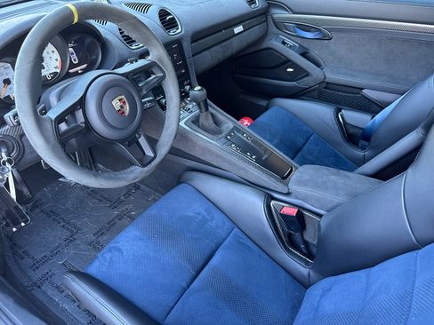 Certified 2024 Porsche 718 Cayman GT4 RS RWD image 5