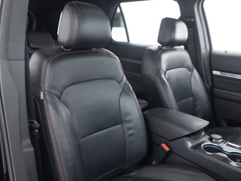 Used 2016 Ford Explorer Sport w/ Equipment Group 401A AWD/4WD image 28