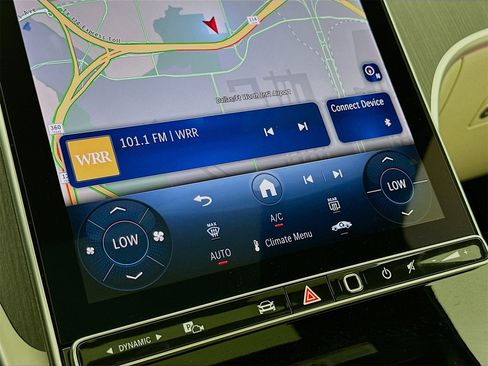 Used 2025 Mercedes-Benz C 300 Sedan image 17