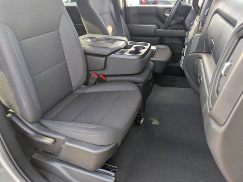 Certified 2025 Chevrolet Silverado 2500 Custom w/ Custom Value Package image 11