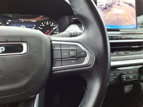 Used 2022 Jeep Compass Latitude w/ Convenience Group image 19