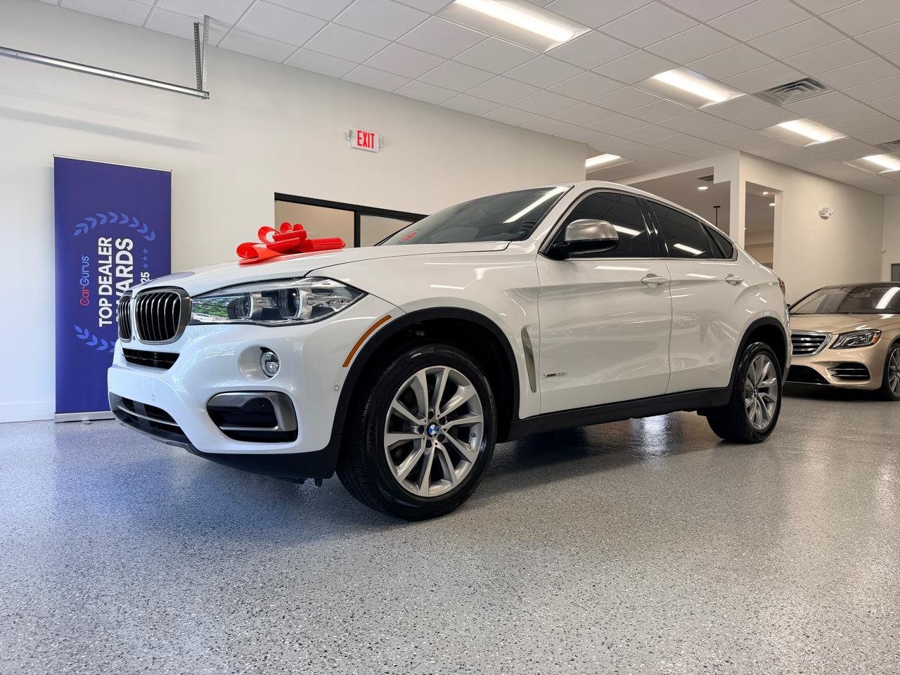 Used 2019 BMW X6 xDrive35i w/ Premium Package AWD/4WD image 14