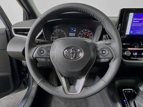Used 2025 Toyota Corolla SE FWD image 18
