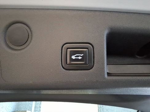 Used 2022 Chevrolet Equinox LT image 14