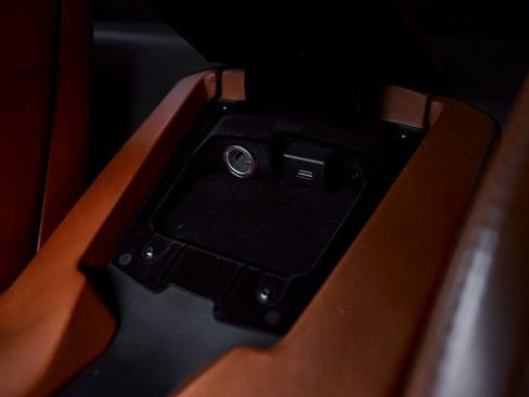 Used 2018 Lamborghini Aventador S image 65