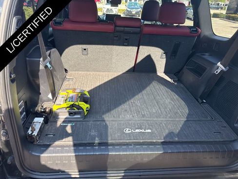 Used 2022 Lexus GX 460 Luxury w/ Accessory Package image 20