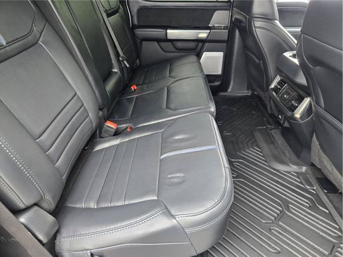 Used 2025 Ford F250 Platinum AWD/4WD image 31
