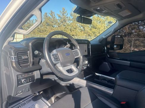 Used 2024 Ford F350 Lariat w/ FX4 Off-Road Package image 15