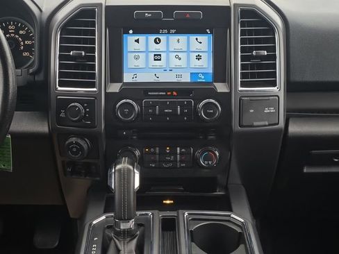 Used 2016 Ford F150 XLT w/ Equipment Group 302A Luxury image 18