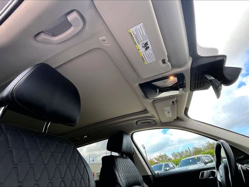 Used 2025 BMW X7 xDrive40i image 13