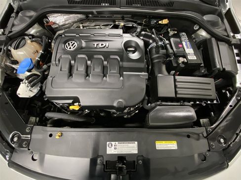 Used 2015 Volkswagen Jetta TDI SEL image 22