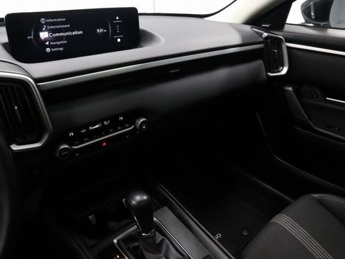 Used 2025 MAZDA CX-50 AWD 2.5 S w/ Premium Package image 31