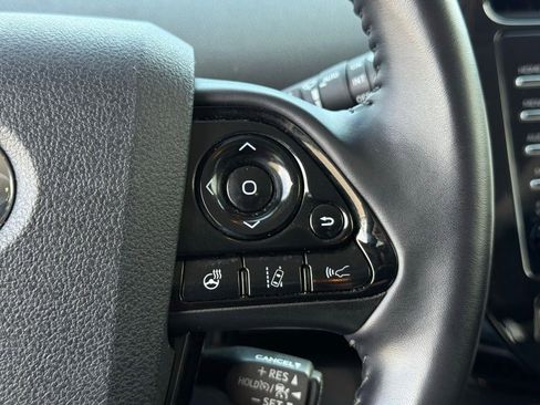 Certified 2022 Toyota Prius XLE w/ Advanced Technology Package FWD image 29