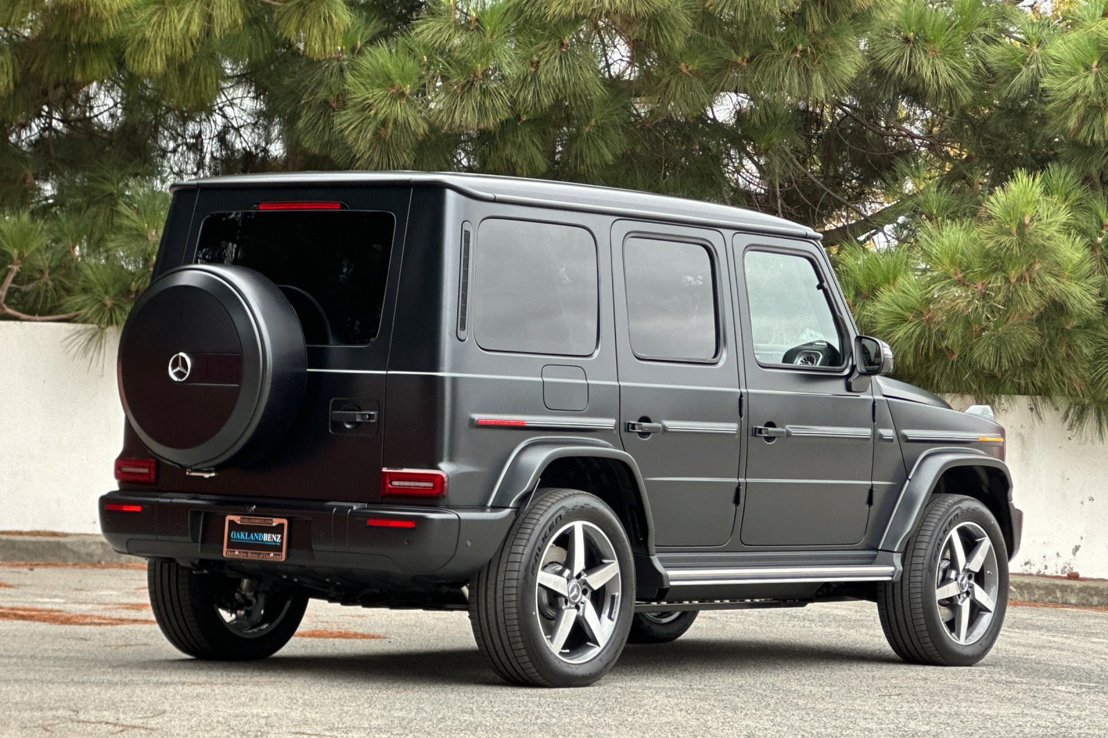 New 2027 Mercedes-Benz G 580 e image 4