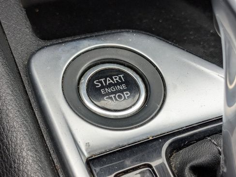 Used 2021 Nissan Sentra SV image 29