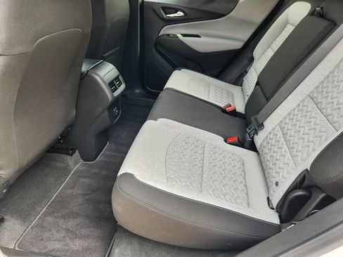 Used 2024 Chevrolet Equinox LS w/ LS Convenience Package FWD image 30