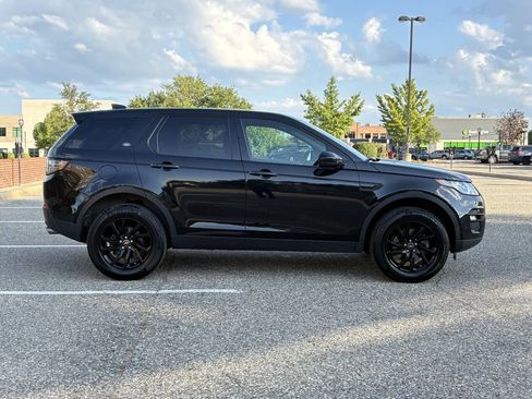 Used 2017 Land Rover Discovery Sport HSE AWD/4WD image 6