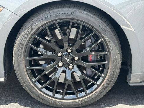 Used 2021 Ford Mustang GT Premium w/ GT Performance Package RWD image 11