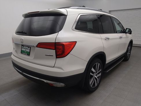 Used 2018 Honda Pilot Touring image 9