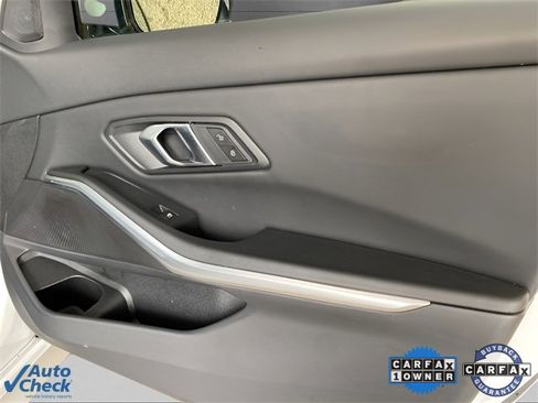 Used 2024 BMW 330e w/ Convenience Package image 82