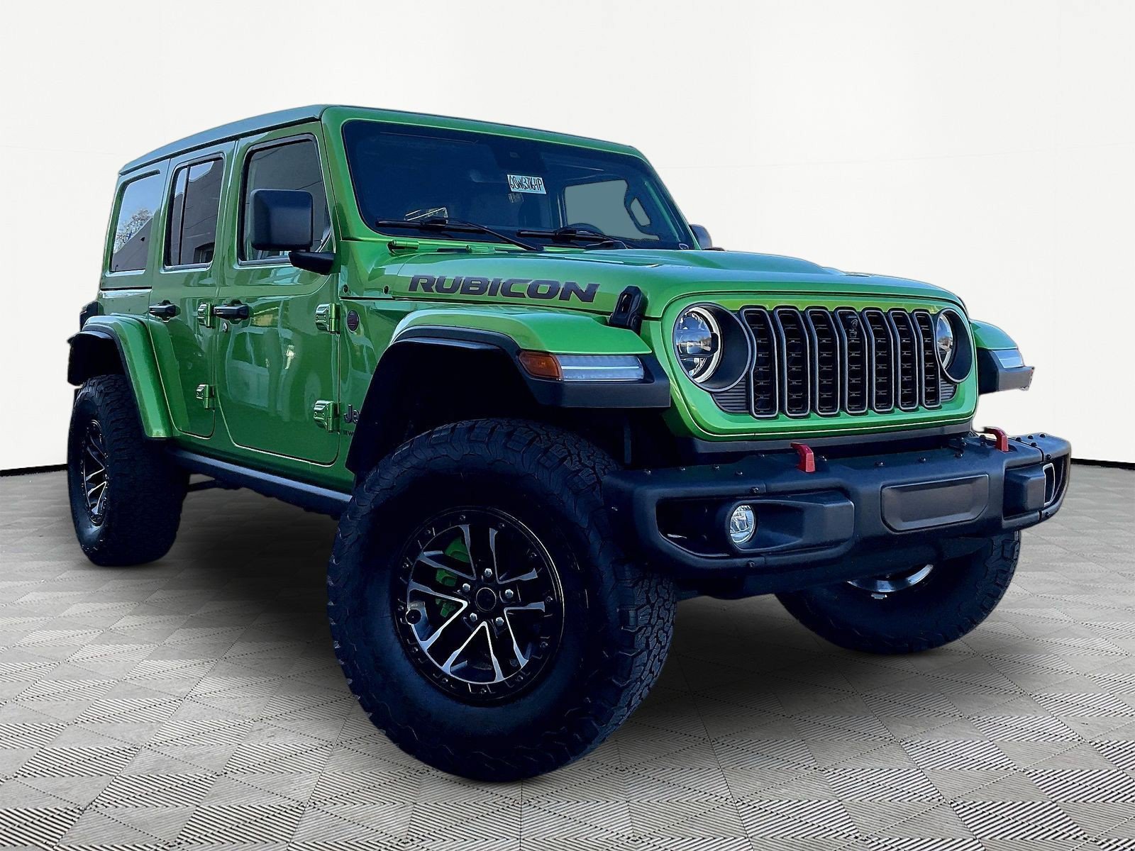Used 2025 Jeep Wrangler Unlimited Rubicon AWD/4WD image 3