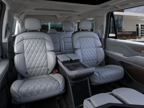 New 2025 Lincoln Navigator L Black Label w/ Black Label Special Edition AWD/4WD image 11