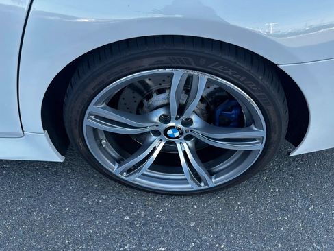Used 2014 BMW M5 RWD image 41