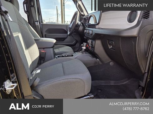 New 2026 Jeep Gladiator Mojave AWD/4WD image 17