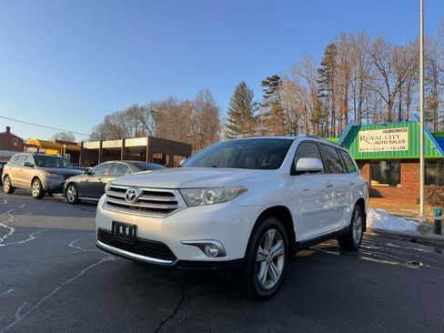 Used 2013 Toyota Highlander Limited image 1
