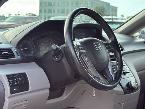Used 2011 Honda Odyssey EX-L image 11