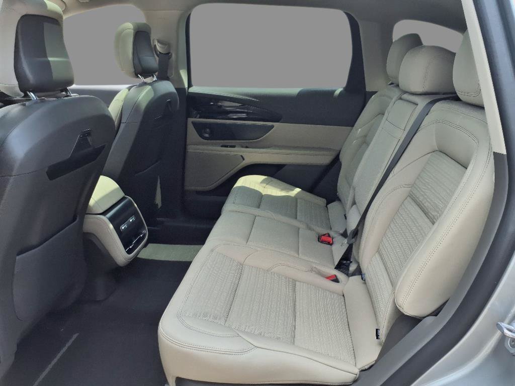 New 2025 Lincoln Nautilus Reserve w/ Jet Appearance Package AWD/4WD image 7