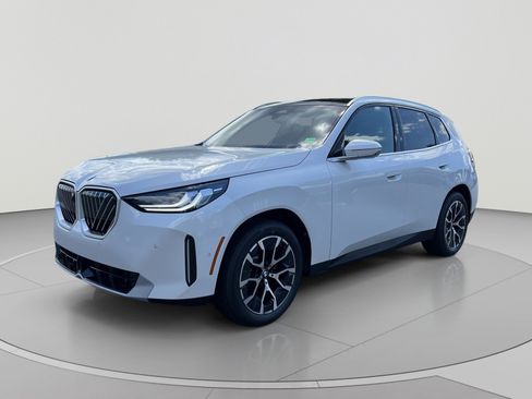 New 2026 BMW X3 xDrive30i w/ Premium Package AWD/4WD image 1