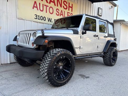 Used 2008 Jeep Wrangler Unlimited X RWD image 4
