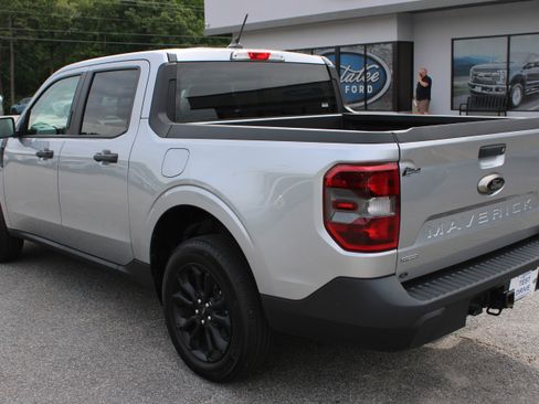 Used 2023 Ford Maverick XLT w/ XLT Luxury Package FWD image 8